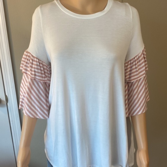 Red Lilly shirt made in the USA size small euc - Picture 2 of 6